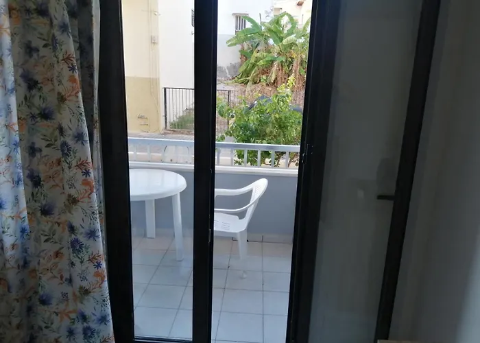 ελευθέριος 2 *